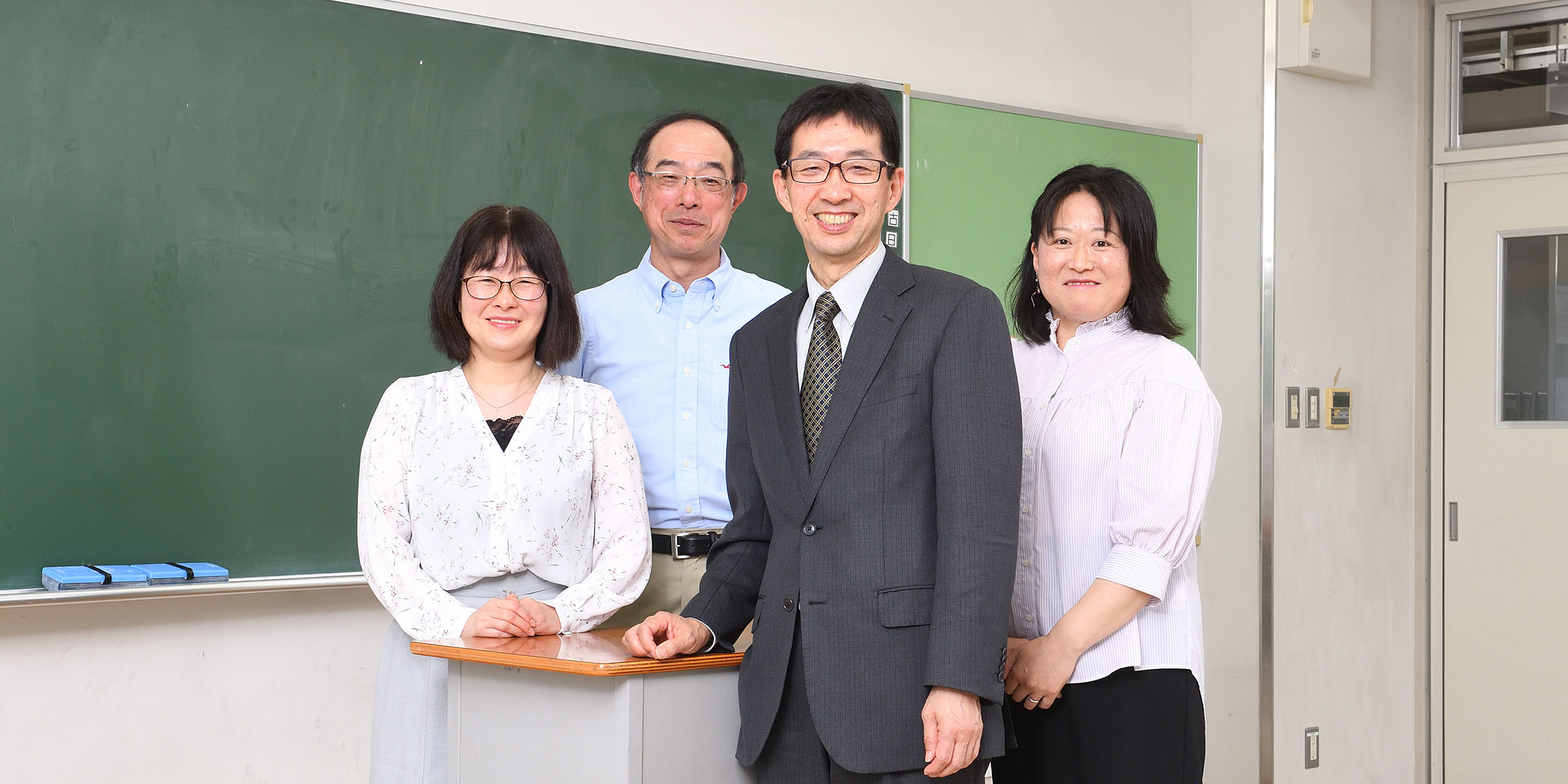 太田 信宏(おおた のぶひろ)さん、
乳井 英太(にゅうい えいた)さん、
佐藤 三香さん(さとう みか)さん、
小堀 玲子さん(こぼり れいこ)さん 